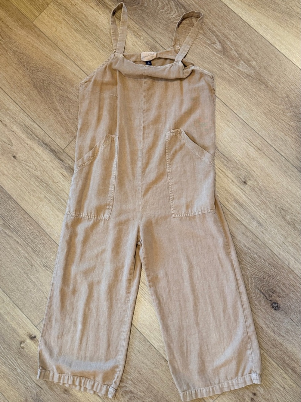 Universal Thread Tan Cropped Wide-Leg Jumpsuit with Front Pockets